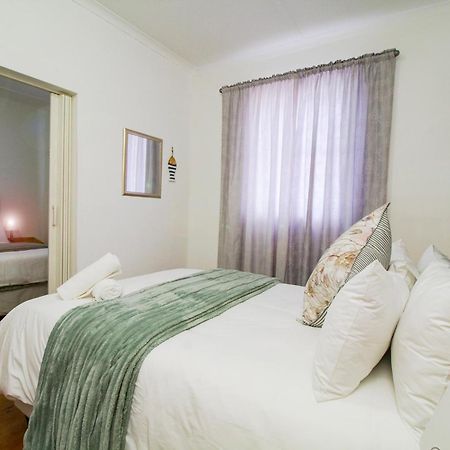 Hotel Schooner House Gansbaai Exteriér fotografie