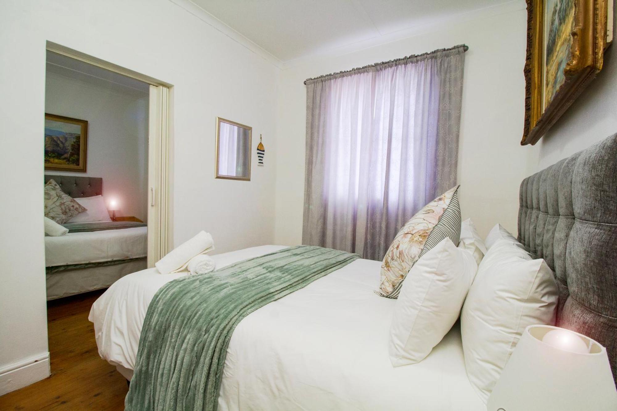 Hotel Schooner House Gansbaai Exteriér fotografie